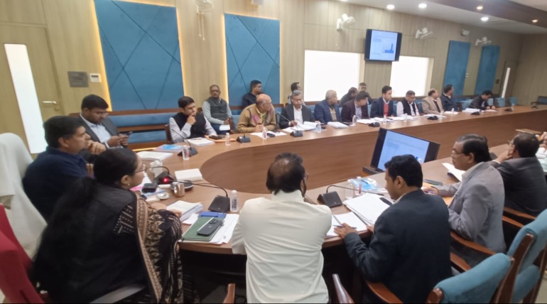 मंडलायुक्त सभागार में 64वीं गीडा बोर्ड बैठक सम्पन्न, विकास योजनाओं पर हुई विस्तृत समीक्षा