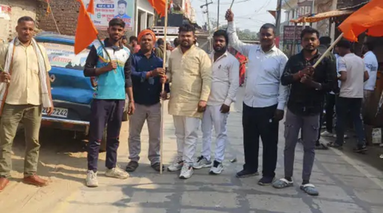 अयोध्या राम मंदिर की दूसरी वर्षगांठ:ब्रह्मपुर में निकली पदयात्रा, प्रसाद वितरण