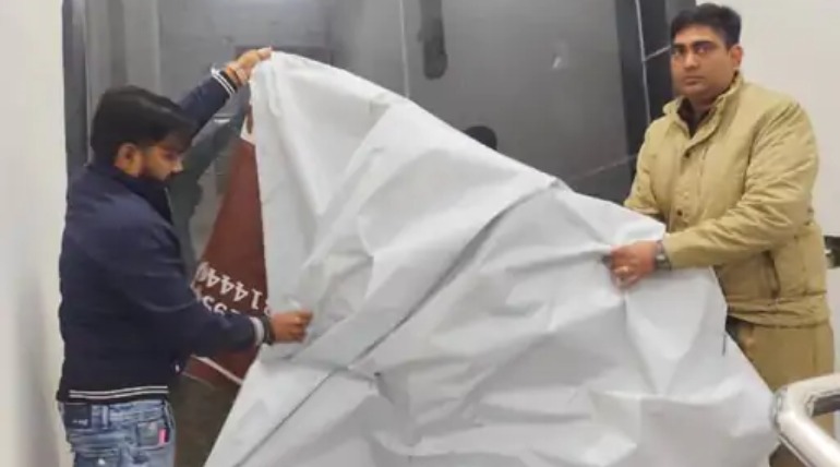 गैंगरेप केस, 30 स्पा सेंटर बंद:कॉलोनी से निकलने से पहले किशोरी ने बनाई थी रील