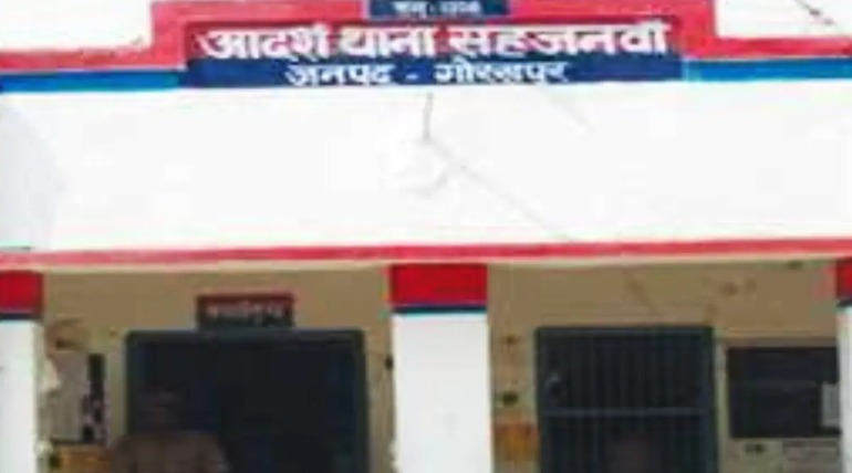 बोलेरो-बाइक टक्कर में पिता-पुत्र घायल, जिला अस्पताल रेफर