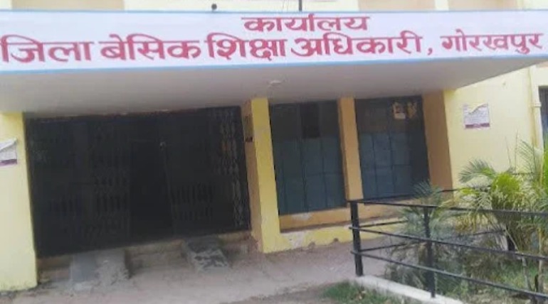 शिकायतों-धमकी से परेशान शिक्षा विभाग अधिकारी:RTI और IGRS के जरिए परेशान करने आरोप, पुलिस ने दर्ज किया केस
