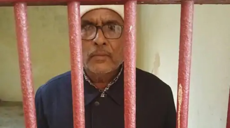 शिक्षक सुसाइड मामले में हेडमास्टर अरेस्ट, बिचौलिया बनकर दिलाई थी रकम