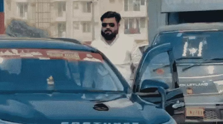 मोहद़दीपुर ओवरब्रिज पर मेडिकल छात्र और डॉक्टर के भाई को रौंदने वाला गोल्डेन ट्रैफिक नियमों को तोड़ने का था आदी,  फॉर्च्यूनर का 35 चालान, 19 बार ओवरस्पीडिंग की