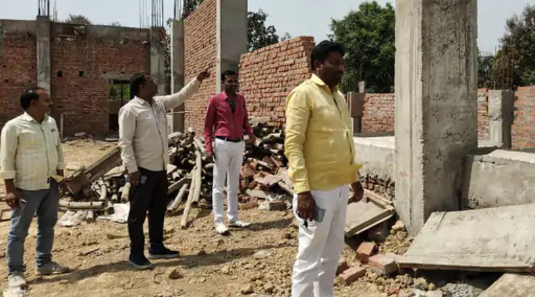 मिनी स्टेडियम का भाजपा नेताओं ने किया निरीक्षण, निर्माण कार्य की प्रगति और गुणवत्ता की ली जानकारी