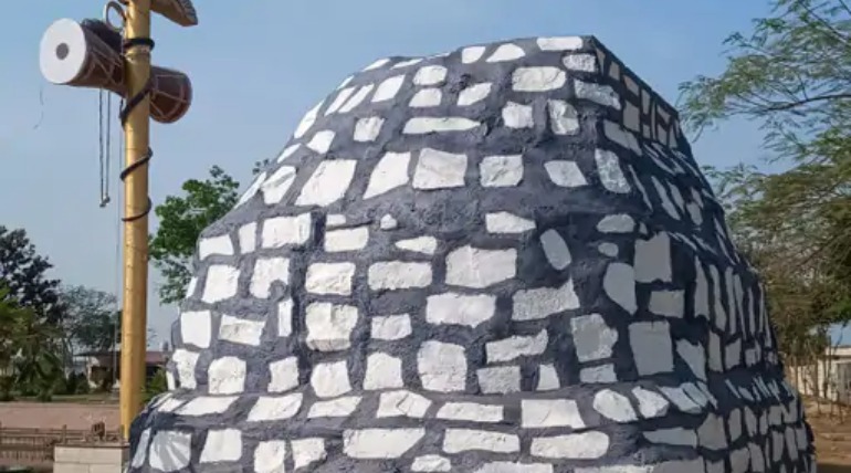 मुंजेश्वरनाथ मंदिर में भोलेनाथ की विशाल प्रतिमा, कल होगा पूजन एवं अनावरण समारोह