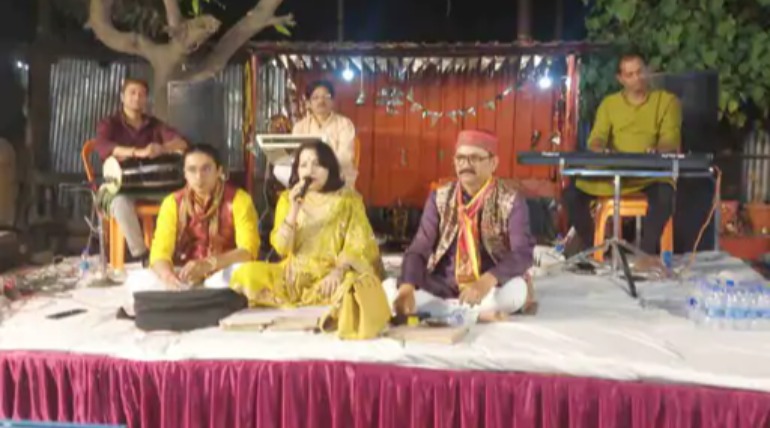 बालाजी मंदिर दरबार में अष्टमी पर जगराता, गायिका चेता सिंह के भजनों पर थिरके श्रद्धालु