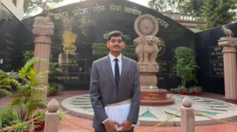 प्रतीक श्रीनेत बने नायब तहसीलदार, पहले ही प्रयास में यूूपीपीसीए में मिली सफलता