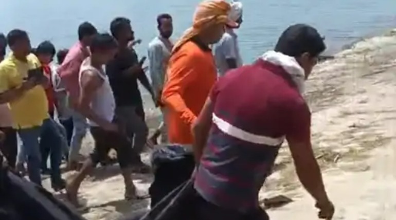 सरयू में डूबे किशोर का 24 घंटे बाद मिला शव, एसडीआरएफ ने रेस्क्यू कर निकाला, डूबने से हुई थी मौत