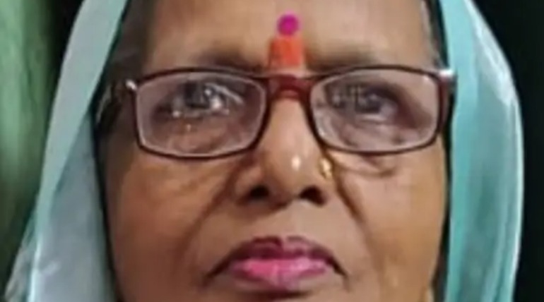 तेज रफ्तार कार ने महिला को मारी टक्कर, इलाज के दौरान अस्पताल में मौत, पसली टूटी