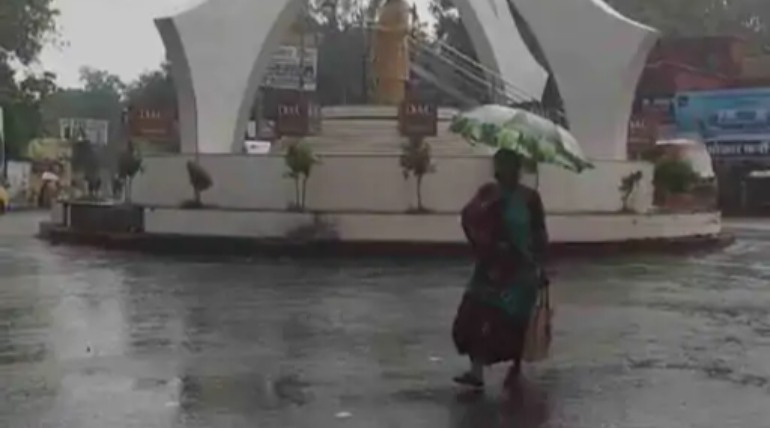 तेज आंधी के साथ बारिश, नौतपा की तपिश 5वें दिन हुई बेअसर, ठंडी हवाओं से मिली राहत
