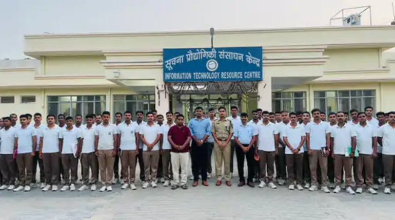मदन मोहन मालवीय इंजीनियरिंग कालेज में 81 पुलिस आरक्षियों को मिला साइबर फारेंसिक प्रशिक्षण, साइबर अपराध मिटाने में मिलेगा सहयोग