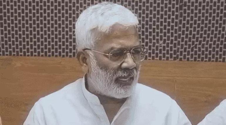 कैबिनेट मंत्री स्वतंत्र देव सिंह सर्किट हाउस पहुंचे, जिला प्रशासनिक समन्वय समिति की बैठक में हुए शामिल