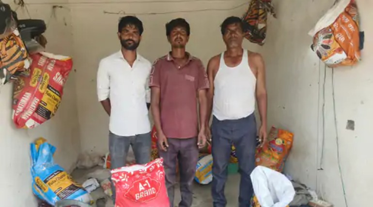 उनवल में ताला तोड़कर चोरी, गृहस्वामी बाजार गया था