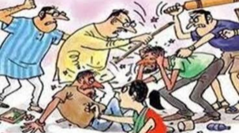 घर में घुसकर मारपीट और जातिसूचक गाली देने में चार पर केस